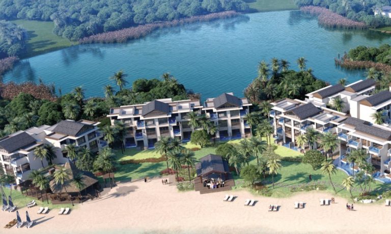 Coconut Grove Hotel